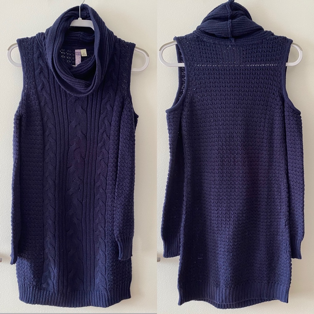 Francesca’s Alya Turtleneck Cable Knit Dress
